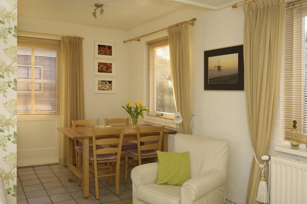 De Zonnehoed Bed and Breakfast Lisse Kamer foto