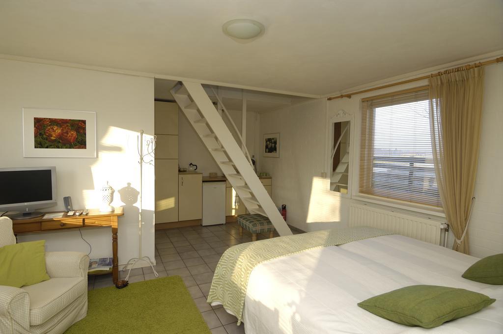 De Zonnehoed Bed and Breakfast Lisse Kamer foto