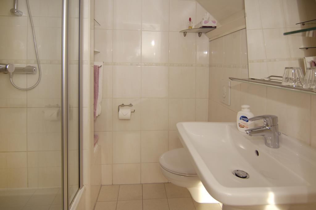 De Zonnehoed Bed and Breakfast Lisse Kamer foto
