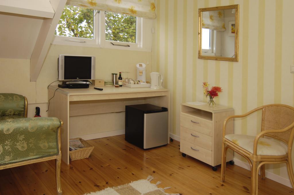 De Zonnehoed Bed and Breakfast Lisse Kamer foto